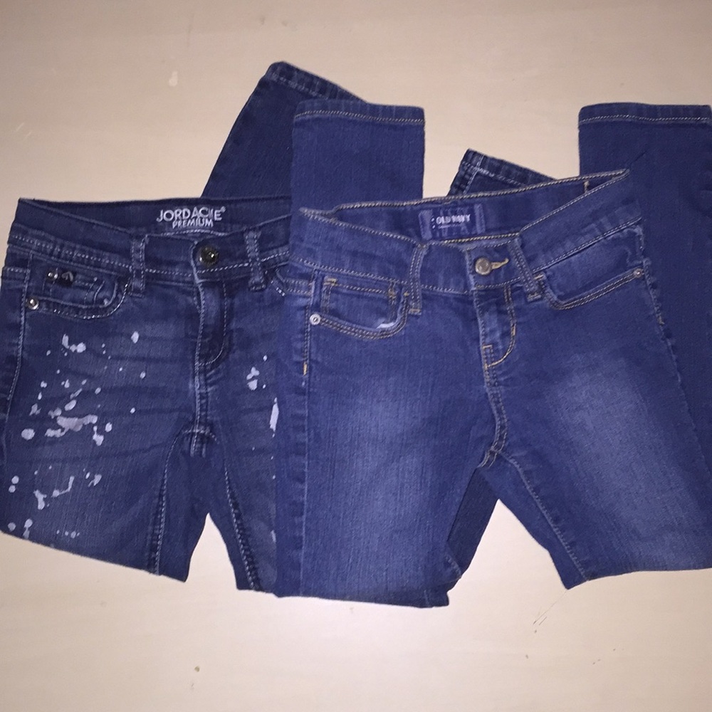 Lot of 2 girls jeans size 6. Jordache and Old Navy